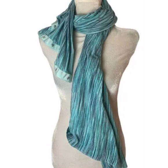 Champion Lightweight Circle Snap Scarf Wrap Blue - Picture 7 of 10